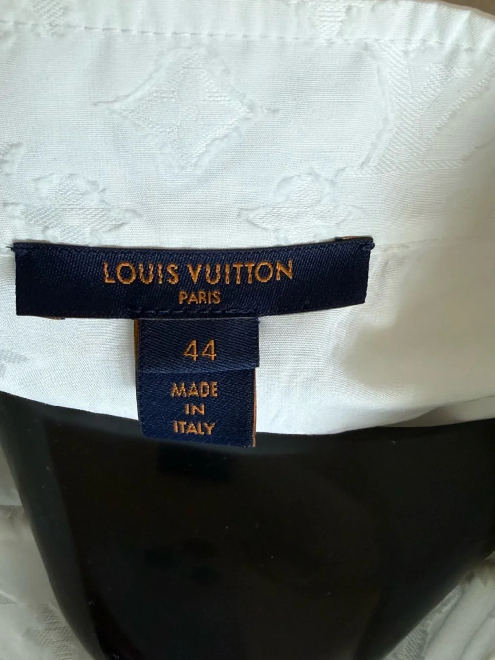 Louis Vuitton White Jacquard Shirt with Navy Label and Gold Threading - Picture 3 of 6